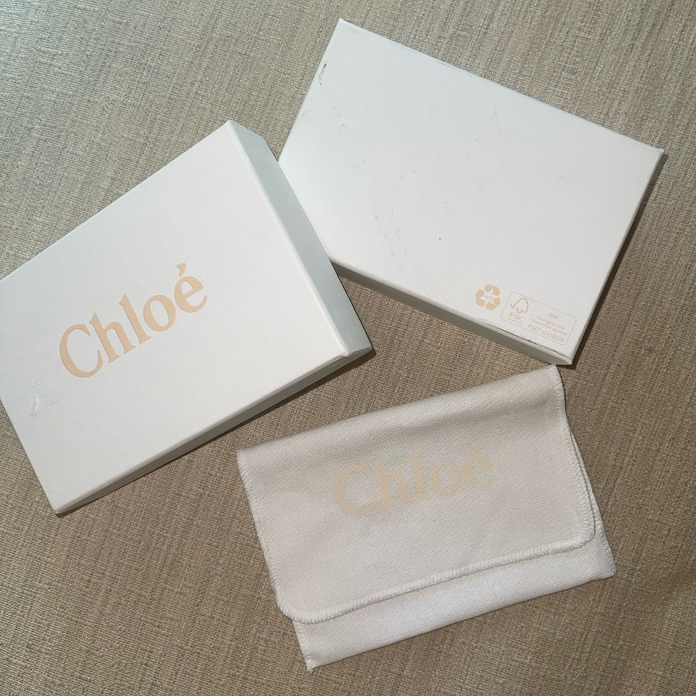 Chloe Box & Duster (small wallet sized) 6.5”x 3.25”x2”